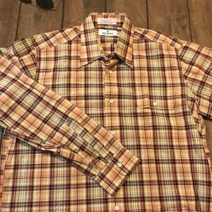 Fantastic Bill Blass plaid shirt w/ button pocket